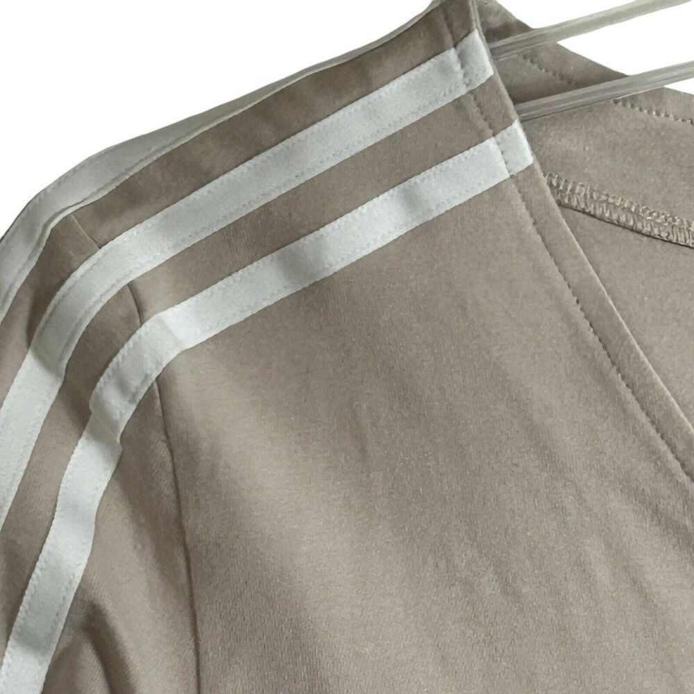 NEW adidas Adicolor Classics 3-Stripes Women's Button Long Sleeve Tee Size XL - Picture 3 of 11